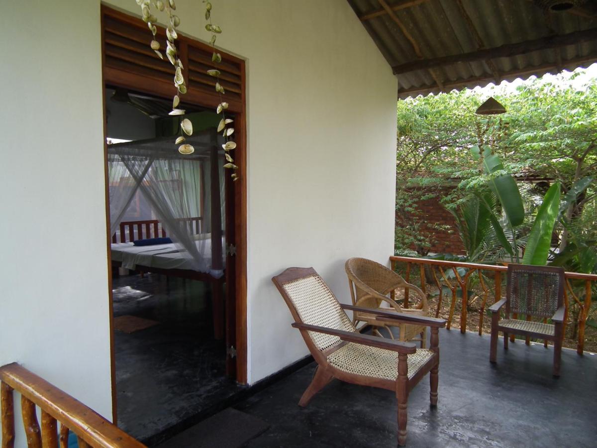 Villa Coconut Island Tangalle Exterior foto