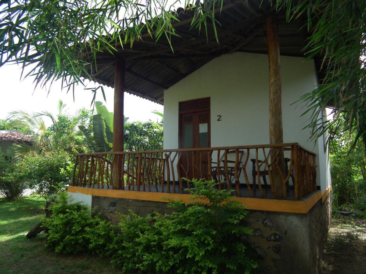 Villa Coconut Island Tangalle Exterior foto