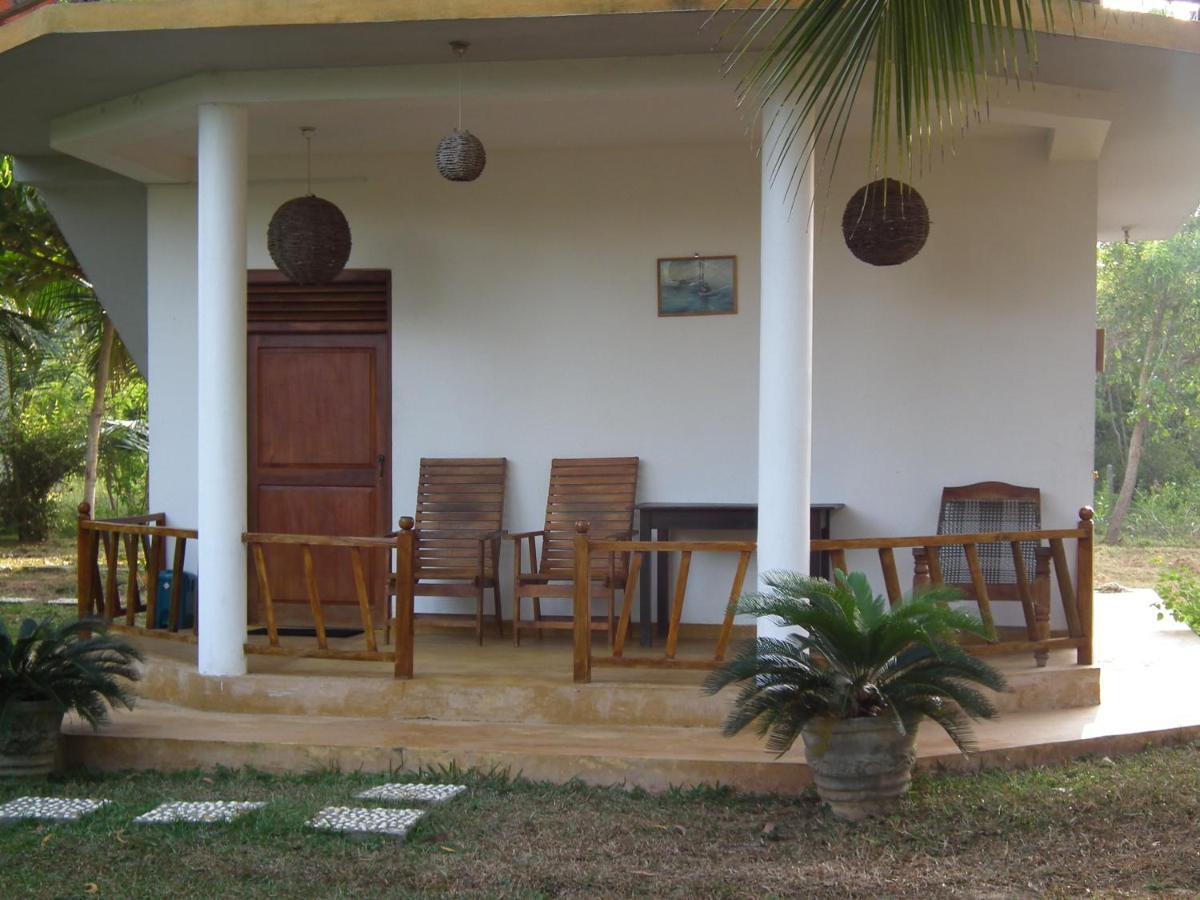 Villa Coconut Island Tangalle Exterior foto